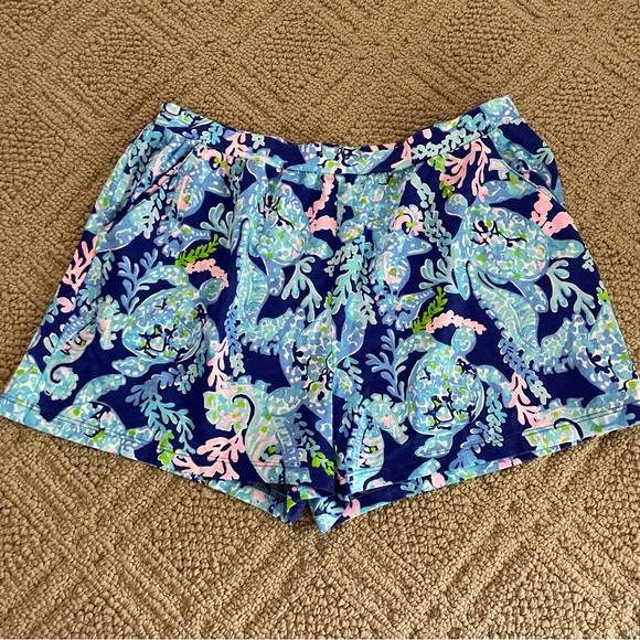Lilly Pulitzer - Excellent Condition - Kids size 12/14 - Picture 2 of 3